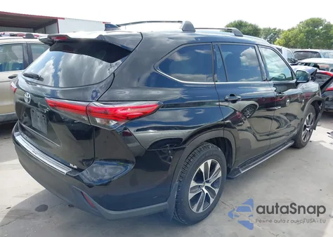 2020 Toyota Highlander Xle z USA, uszkodzony, nr VIN 5TDGZRAH6LS019070